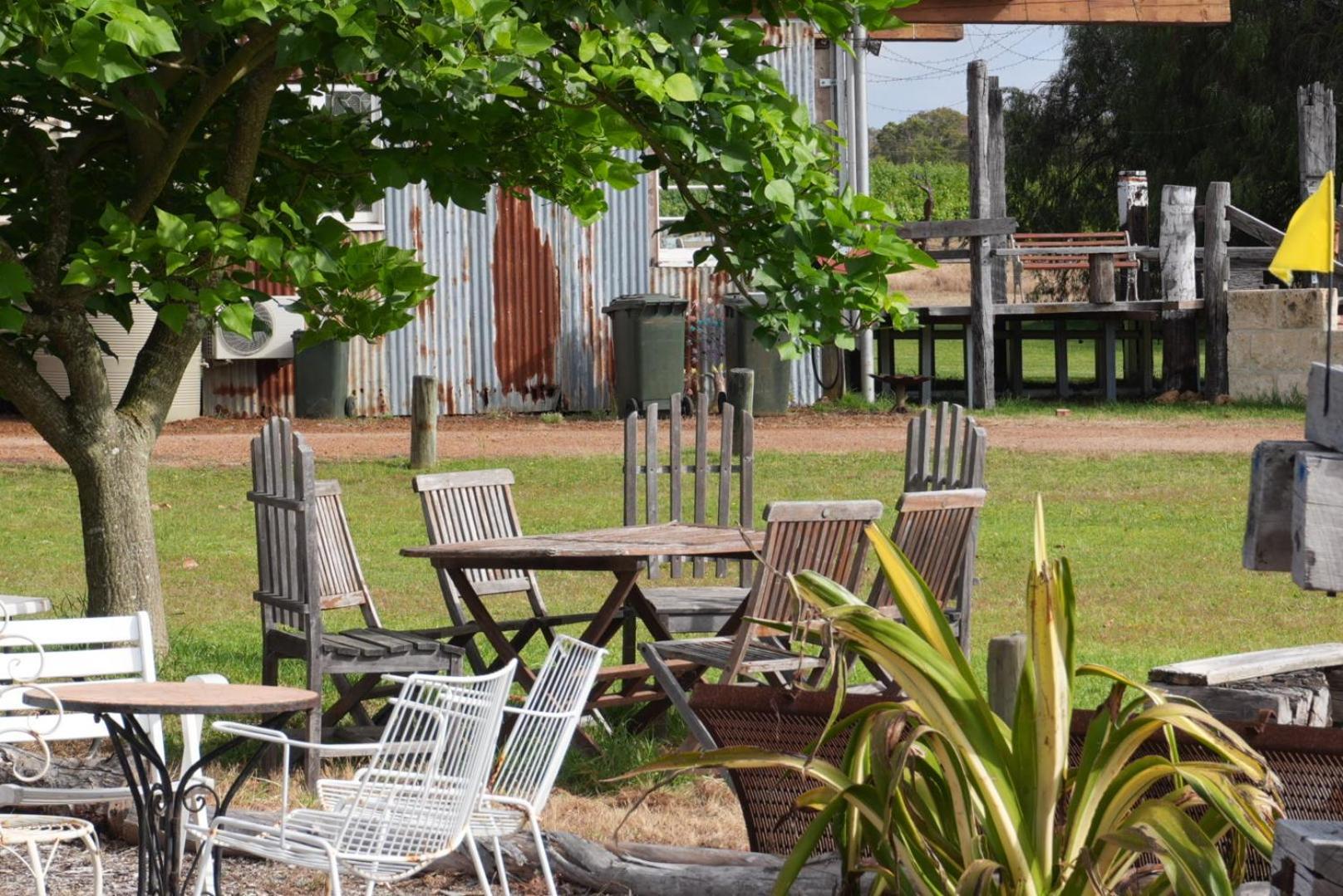 Silversprings Spa Retreat Pet Friendly Cottages And Glampings Metricup Kültér fotó